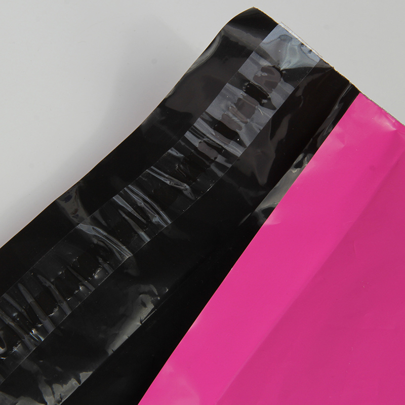 Bolsa de plástico para embalaje de cosméticos autoadhesiva rosa fuerte personalizada